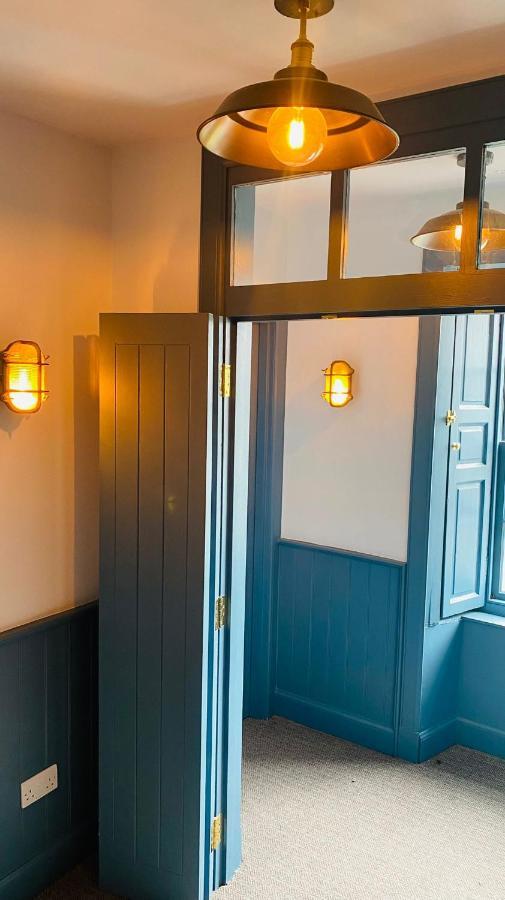 Custom House Hotel Bowling 外观 照片